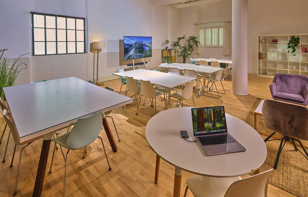 Canalside Studios in Angel